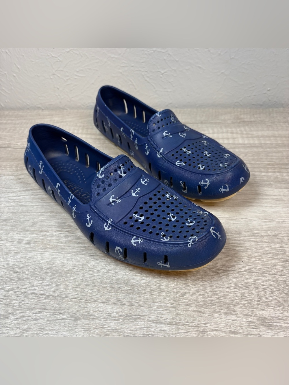 Women’s Floafers Country Club Boating Water Shoes Nautical Anchors Size 8